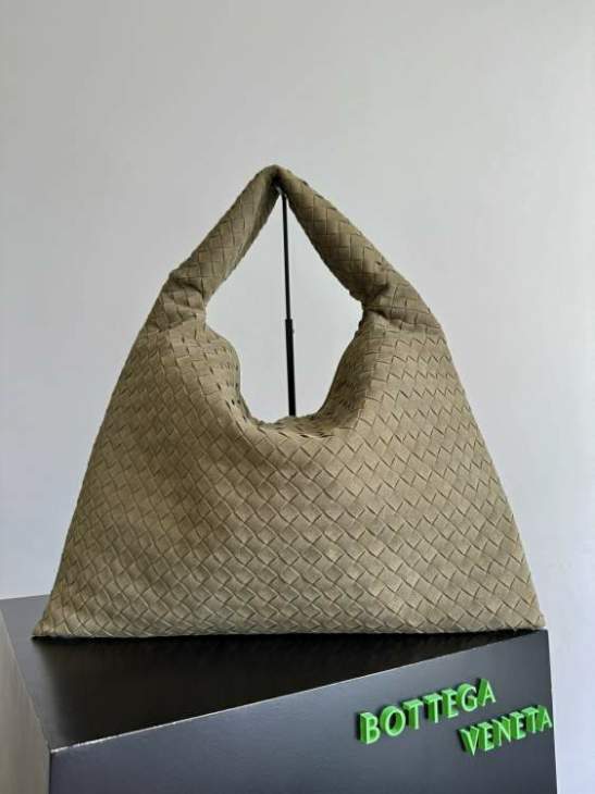 Picture of Bottega Veneta Handbags _SKUfw205457220fw